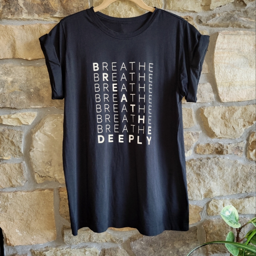 NWOT Lululemon Roll Around Expression Tee Breathe Deeply 12